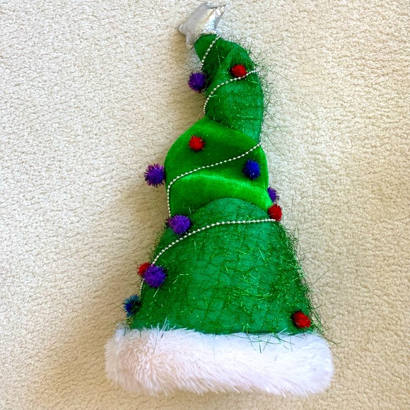 Christmas hat - Picture 1 of 5